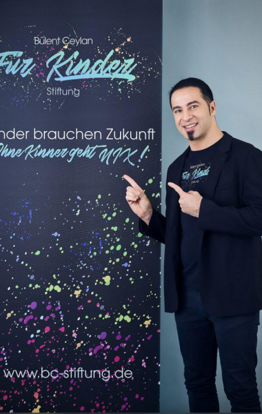 Bülent Ceylan für Kinder Stiftung