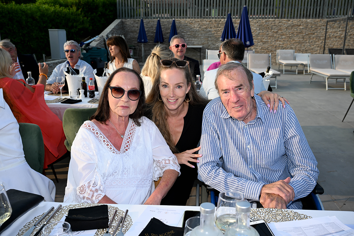 Erika, Julia & Frank Fleschenberg