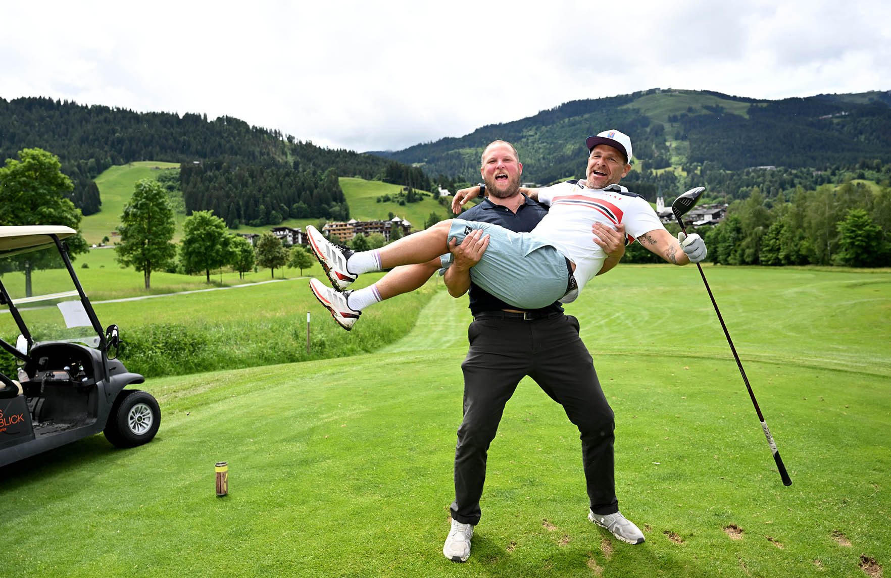 NFL-Spieler Conor Mc Dermott mit Business-EAGLE Andreas Knürr
