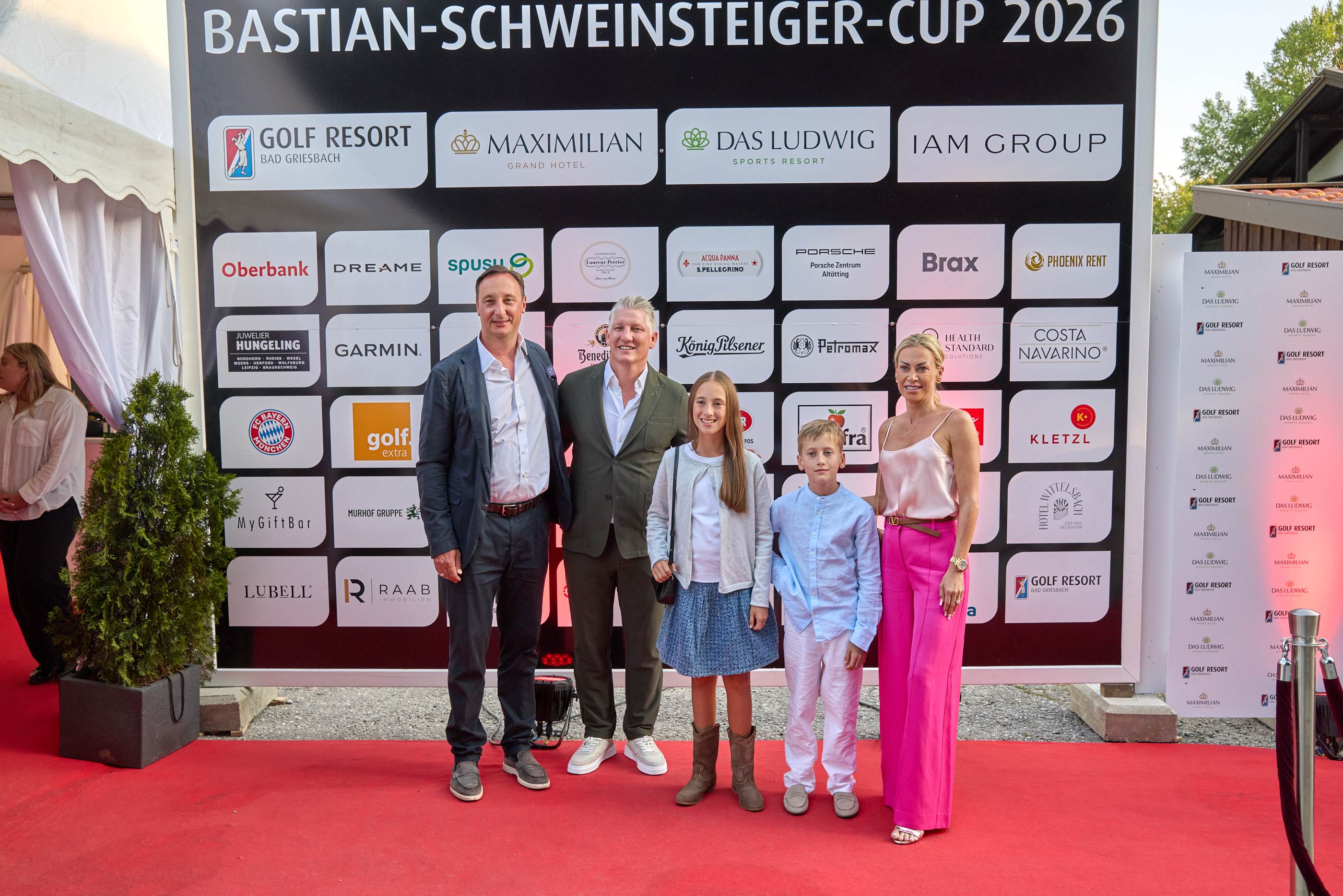 Famile Hartl mit Bastian Schweinsteiger